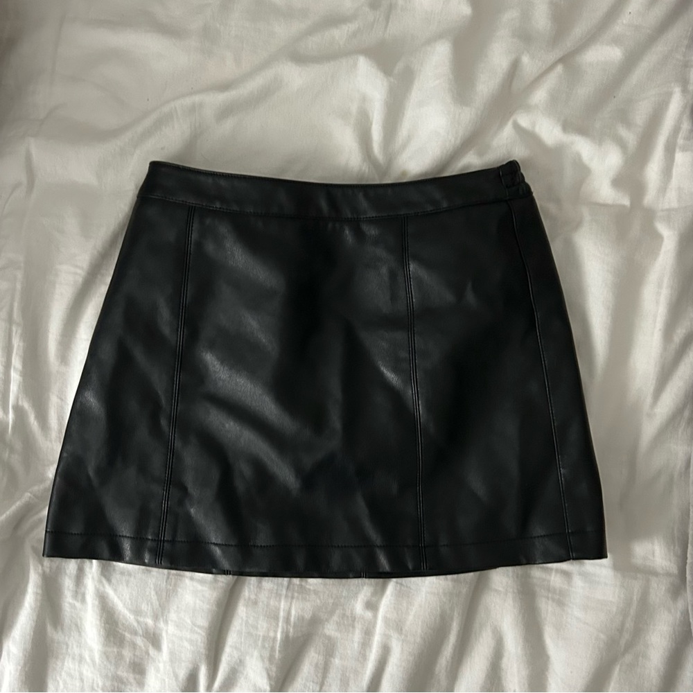 Black faux leather mini skirt